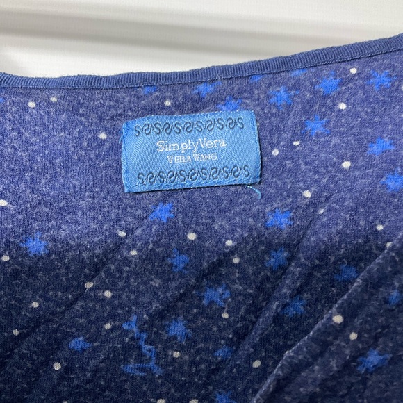 ๐ฅฐ 4/$25- Sleep Shirt - Blue - Picture 3 of 9